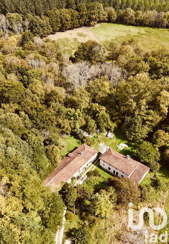 Maison - 200 m² - 6 pièces