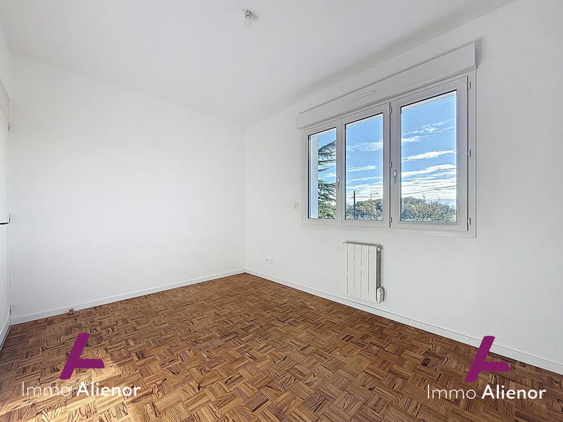 Maison traditionnelle - 164 m² - 6 pièces