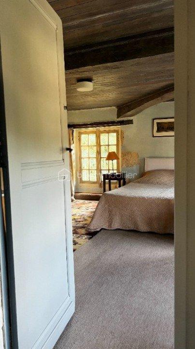 Propriété - 800 m² - 23 pièces