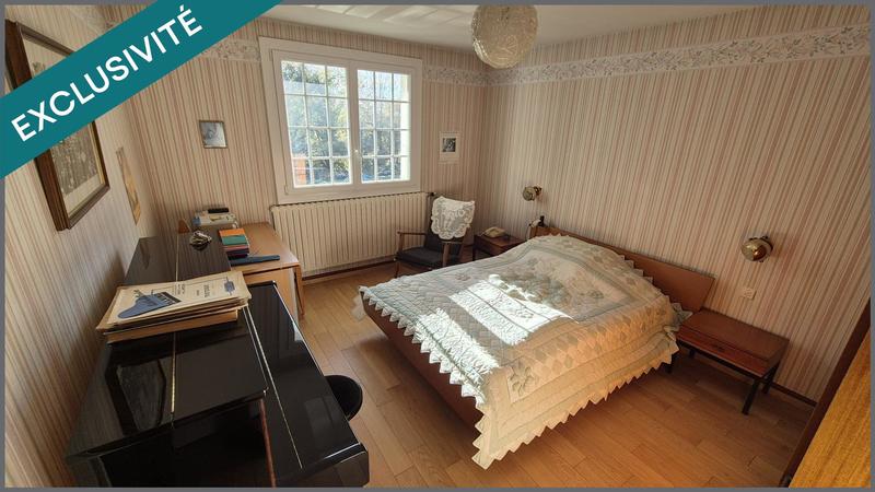 Maison - 159 m² - 8 pièces