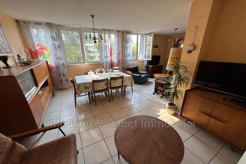 Appartement - 67 m² - 3 pièces