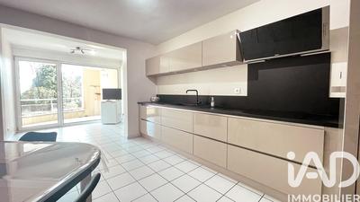 Appartement - 91 m² - 4 pièces