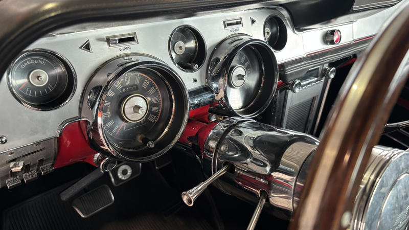 Ford Mustang Fastback Rouge 1967 Code a 289 Ci V8 Boite Meca