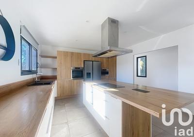 Maison - 140 m² - 4 pièces