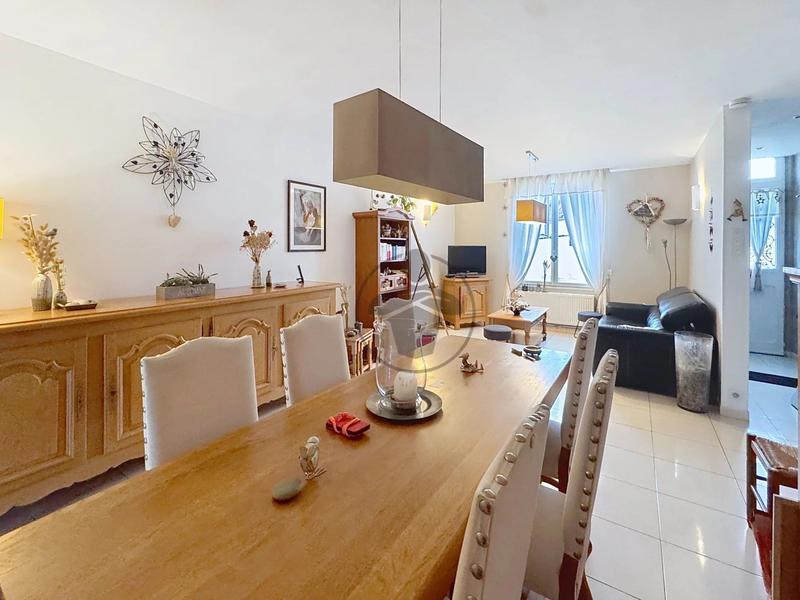 Maison - 80 m² - 4 pièces