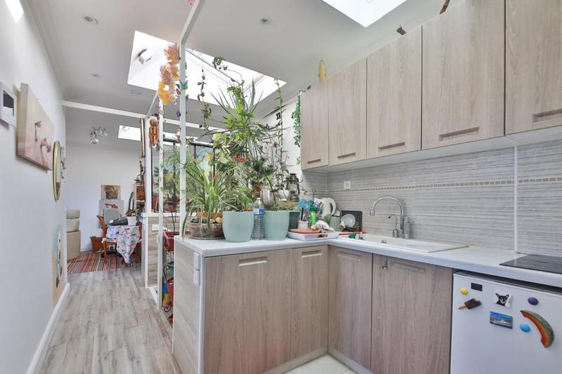 Maison - 180 m² - 8 pièces