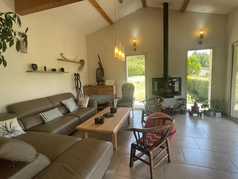 Maison - 190 m² - 9 pièces