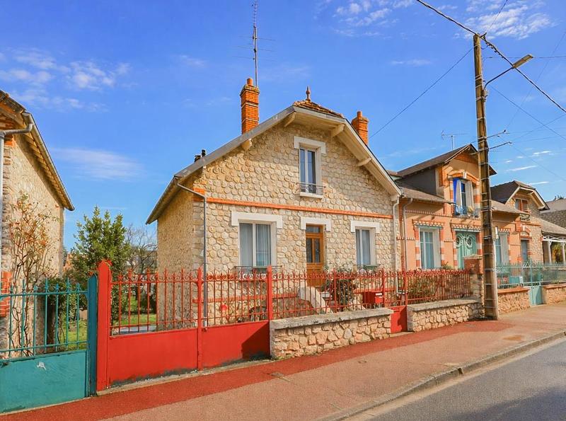 Maison - 102 m² - 6 pièces