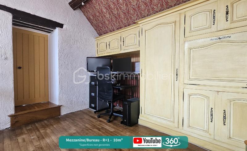 Maison traditionnelle - 236 m² - 8 pièces