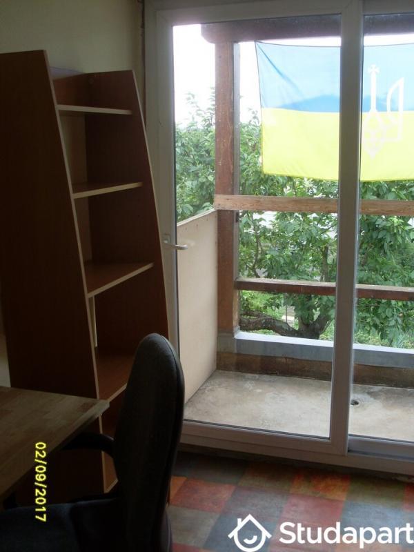 Chambre - 9 m² - 1 pièce