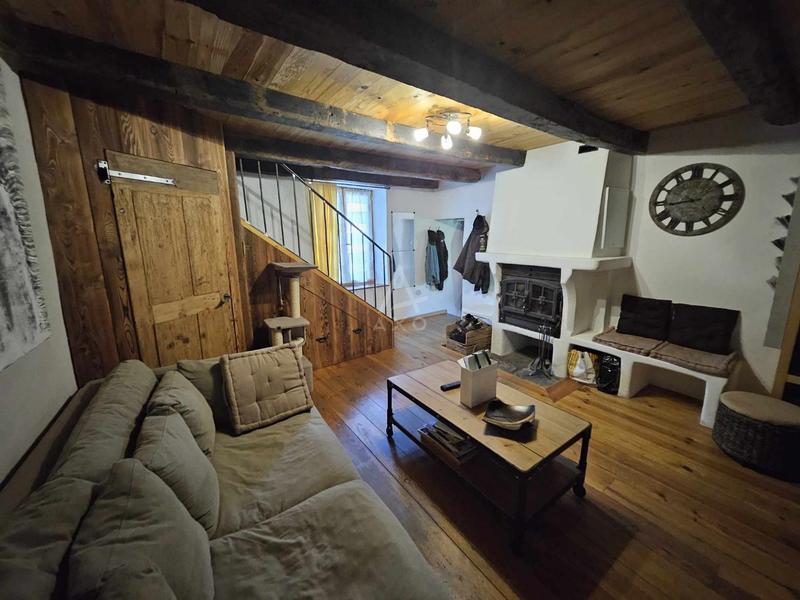 Maison - 102 m² - 4 pièces