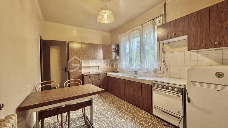 Maison traditionnelle - 93 m² - 5 pièces