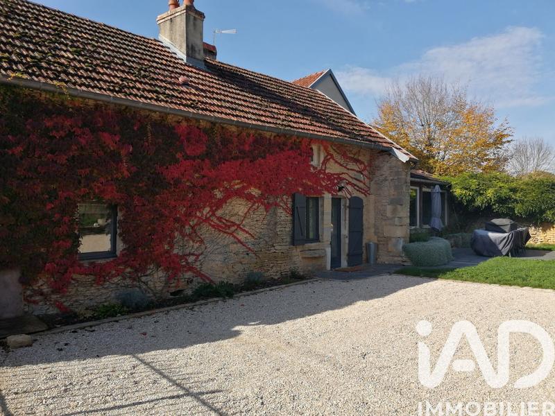 Maison - 213 m² - 10 pièces