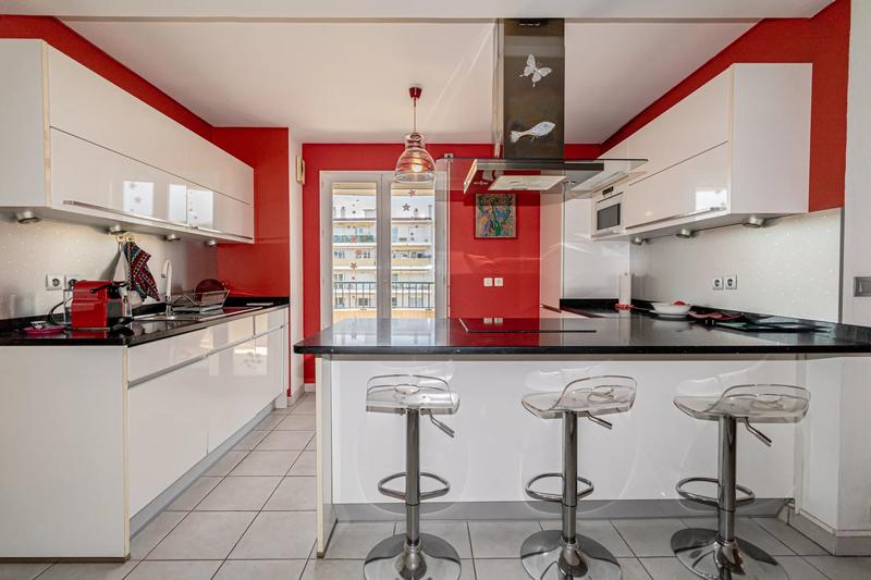 Appartement - 85 m² - 4 pièces