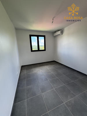 Appartement - 105 m² - 4 pièces