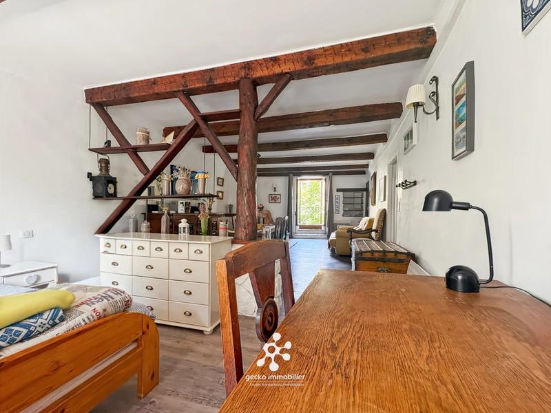 Appartement - 60 m² - 2 pièces