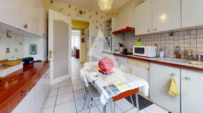 Maison - 83 m² - 3 pièces