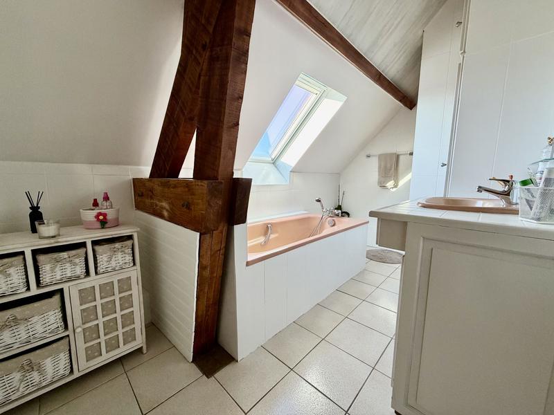 Maison - 165 m² - 8 pièces