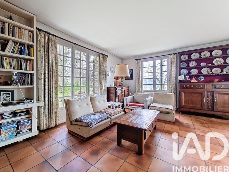 Maison - 213 m² - 8 pièces