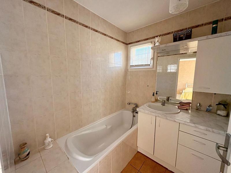 Maison - 102 m² - 4 pièces