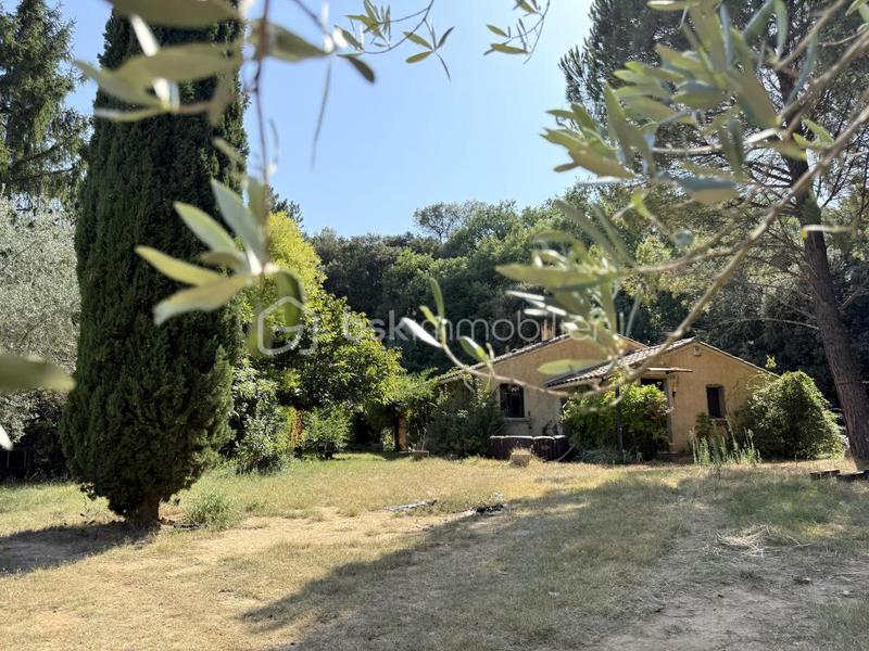 Maison traditionnelle - 93 m² - 3 pièces