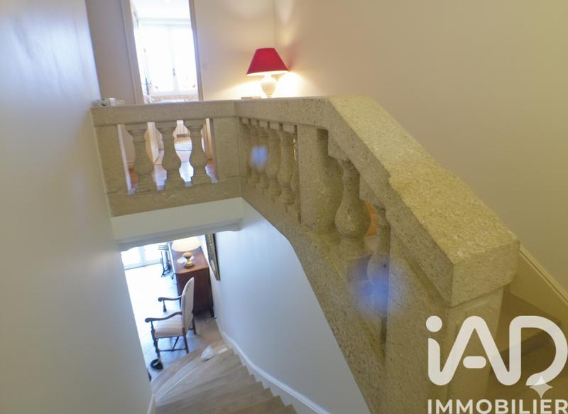 Maison de ville - 240 m² - 10 pièces