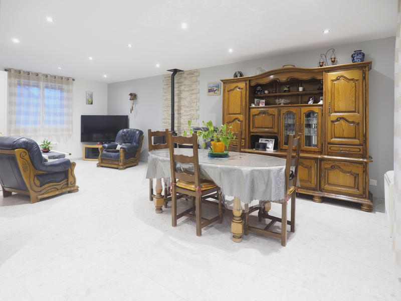 Maison - 100 m² - 6 pièces