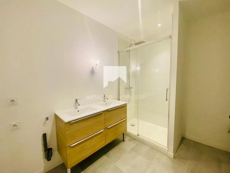 Appartement - 90 m² - 4 pièces