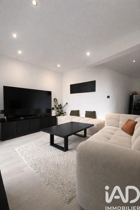 Appartement - 111 m² - 4 pièces