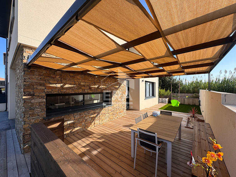 Maison - 138 m² - 5 pièces