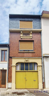 Maison - 77 m² - 5 pièces