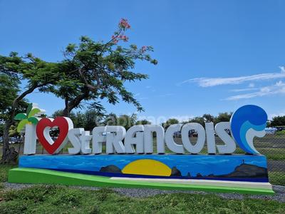 Terrain constructible - 1 701 m²