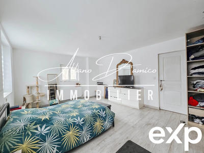 Maison - 132 m² - 7 pièces