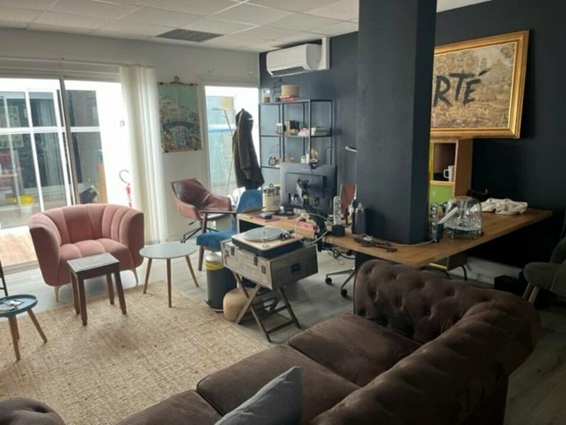 Local d'activité / Entrepôt - 826 m²