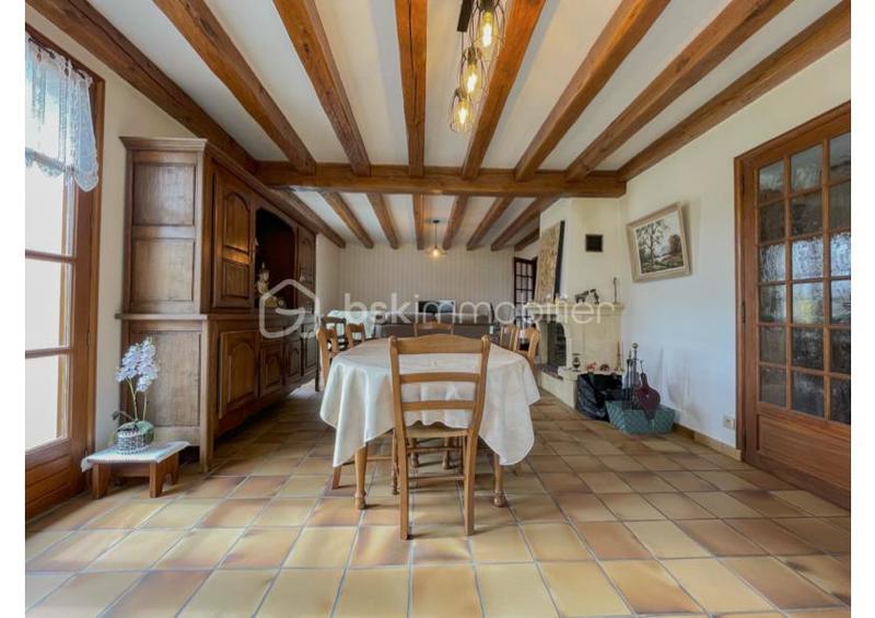 Maison traditionnelle - 145 m² - 7 pièces