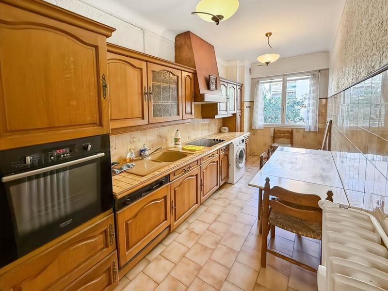 Appartement - 77 m² - 3 pièces