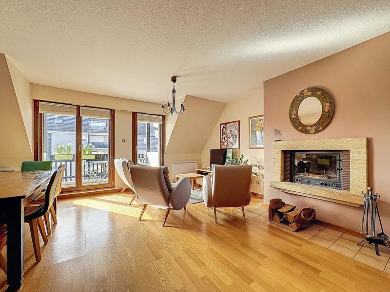 Appartement - 95 m² - 5 pièces