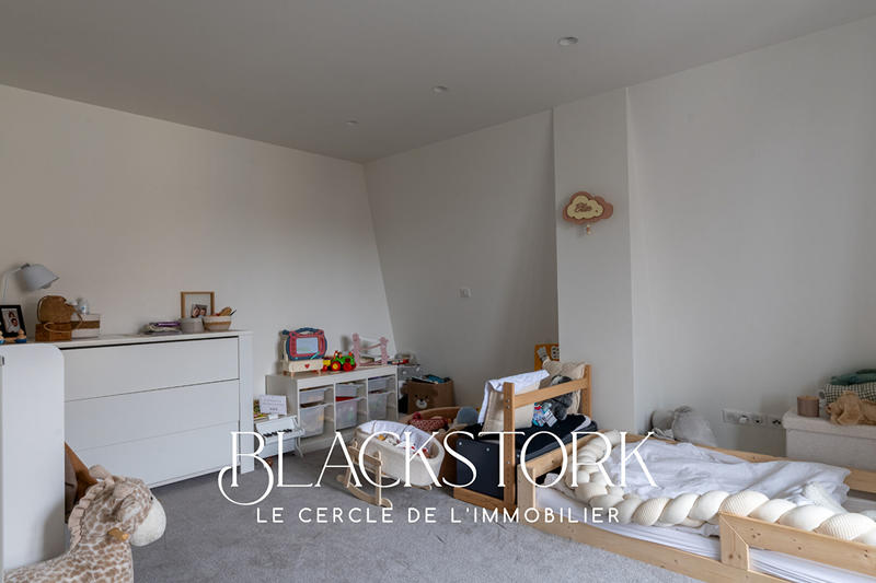 Villa - 243 m² - 7 pièces