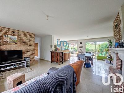 Maison - 215 m² - 8 pièces