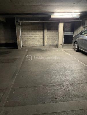 Parking - 12 m²
