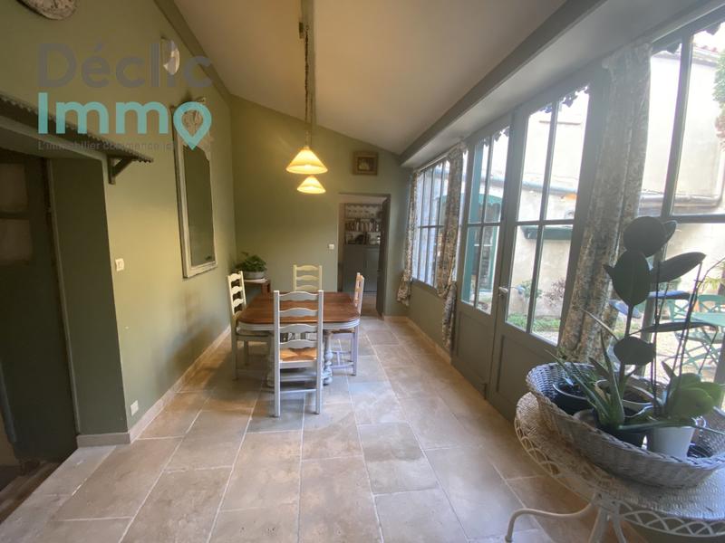 Maison - 250 m² - 8 pièces