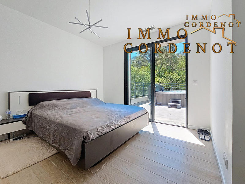 Bastide - 200 m² - 7 pièces