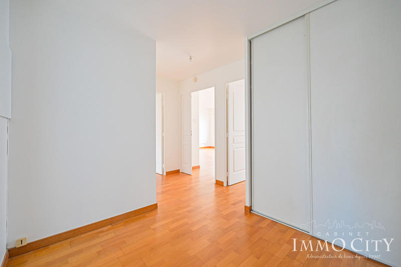 Appartement - 79 m² - 4 pièces