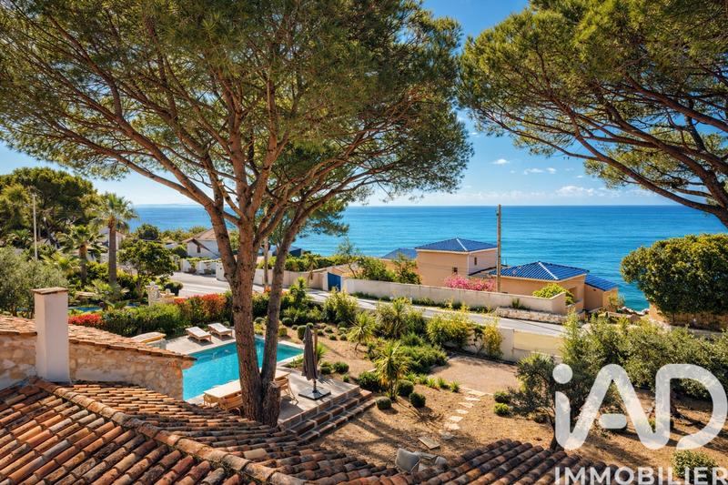 Maison de maîtres - 207 m² - 7 pièces