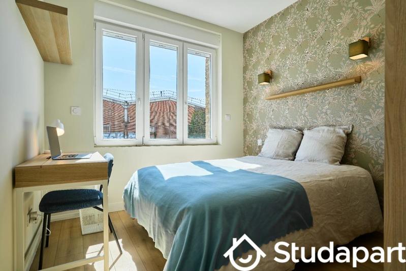 Chambre - 10 m² - 1 pièce