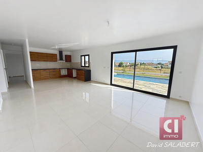 Maison - 135 m² - 5 pièces