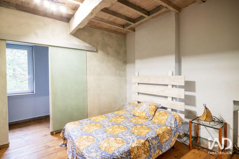 Maison - 239 m² - 8 pièces