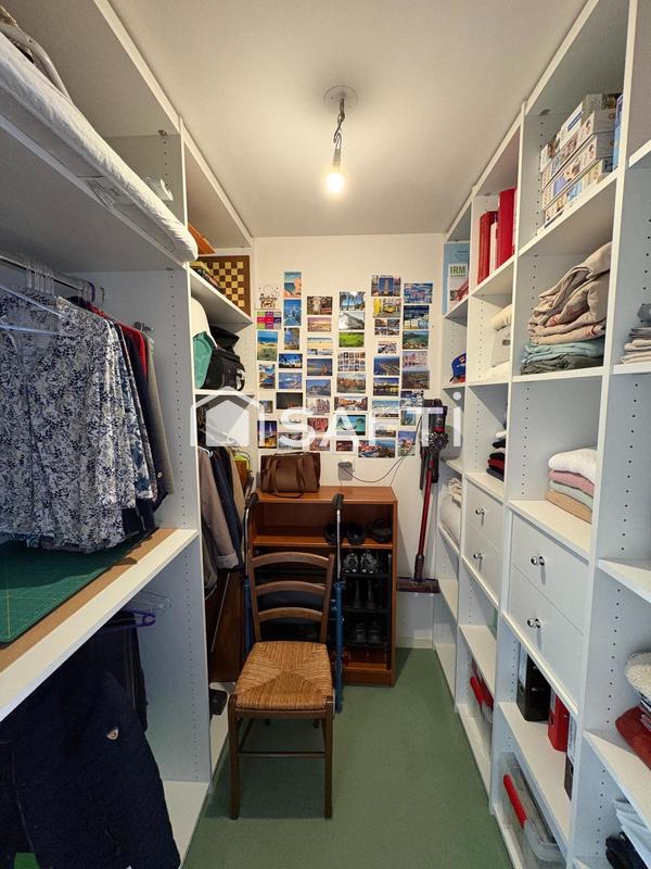 Appartement - 100 m² - 4 pièces