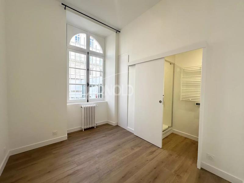 Appartement - 156 m² - 6 pièces