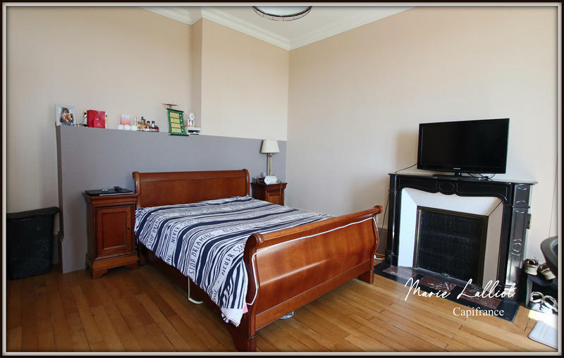 Maison - 370 m² - 11 pièces